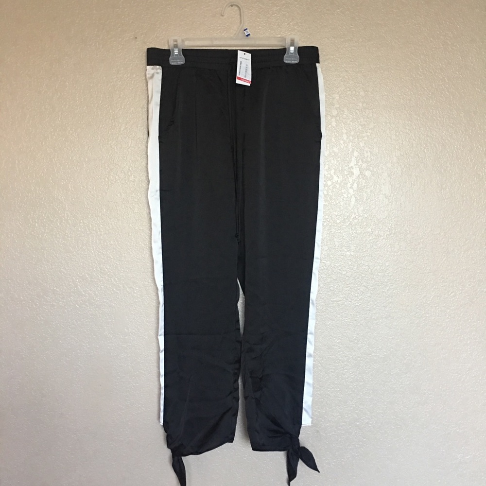 NWT Socialite Pants